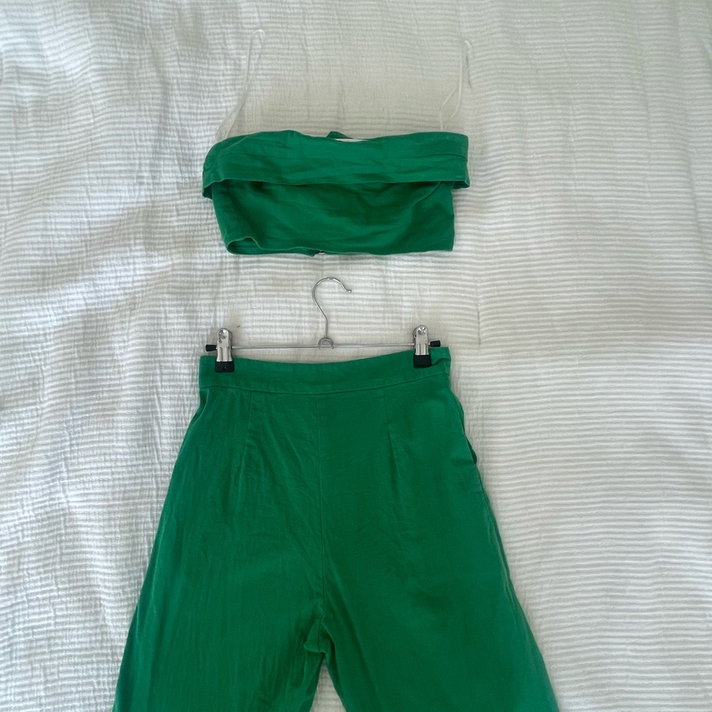 Green Two-Piece Set - Picture 6 of 7